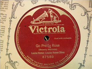 small_victrola 87580.webp